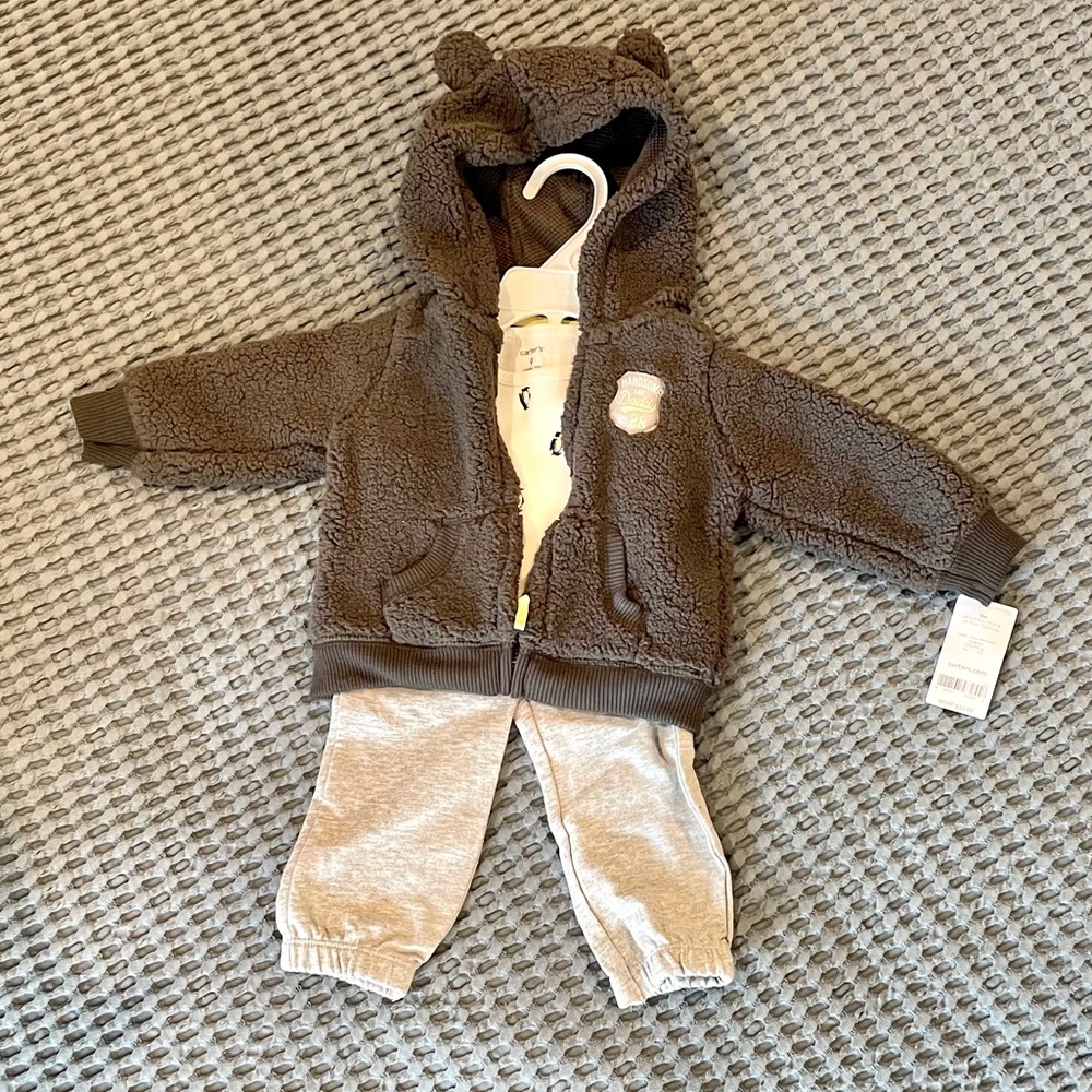 NWT Carter’s 3 piece outfit